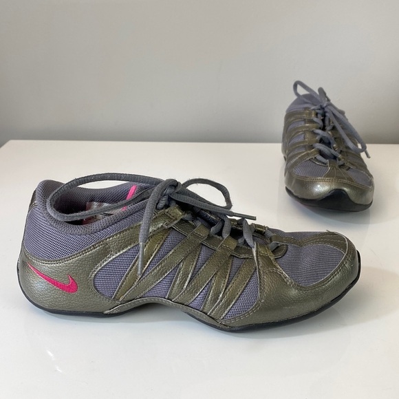 Nike NE Marque PAS Sneakers Size 6.5 - Picture 1 of 16